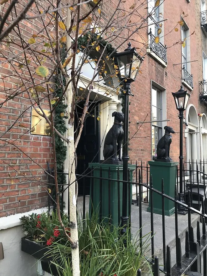 House Bedrooms Dublin 2*,